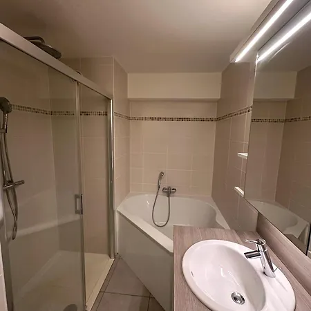 Luxury 3-bedroom With Breathtaking Sea View T28 *